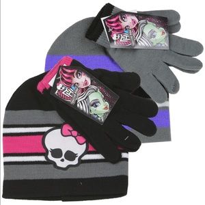 Monster High Black Gray Pink Stripe Beanie & Gloves Set